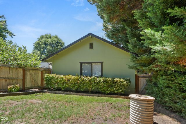 686 Towne Street, Grants Pass, OR 97527