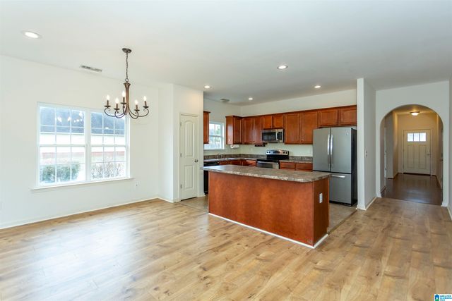 6652 WOODFORD LANE, Bessemer, AL 35022