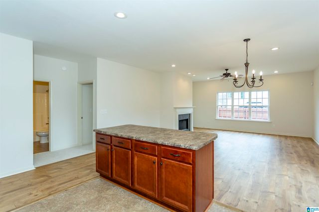 6652 WOODFORD LANE, Bessemer, AL 35022