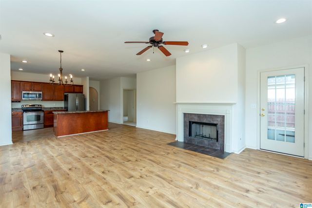 6652 WOODFORD LANE, Bessemer, AL 35022