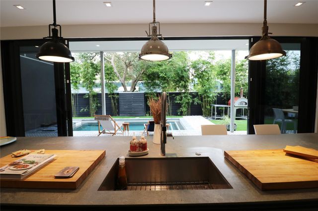 617 SW 10th St, Fort Lauderdale, FL 33315