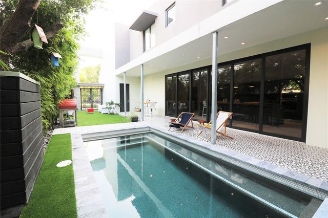 617 SW 10th St, Fort Lauderdale, FL 33315