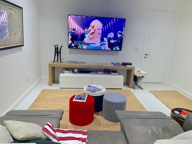 617 SW 10th St, Fort Lauderdale, FL 33315