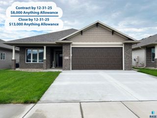 8105 W 24th St Street, Sioux Falls, SD 57106