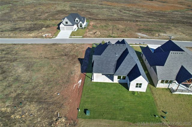 2718 E 134th Circle, Bixby, OK 74008