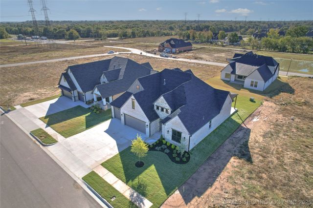 2718 E 134th Circle, Bixby, OK 74008