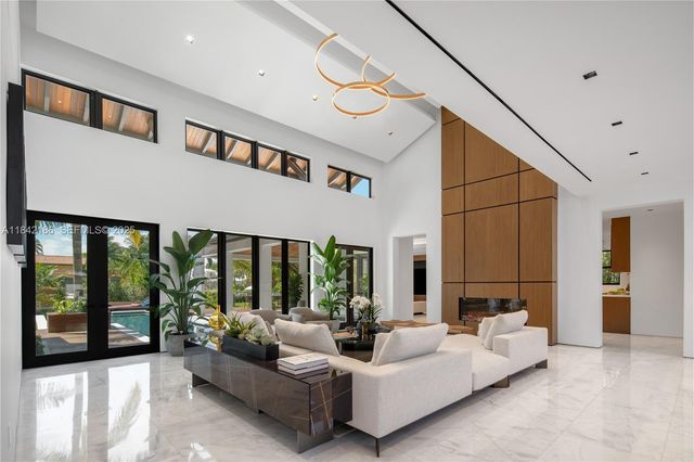 4241 Palm Lane, Miami, FL 33137