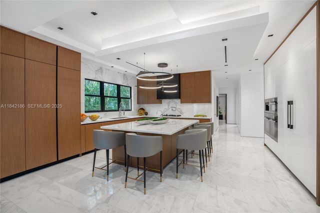 4241 Palm Lane, Miami, FL 33137