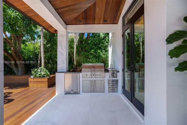 4241 Palm Lane, Miami, FL 33137