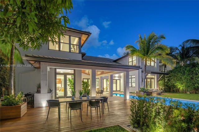 4241 Palm Lane, Miami, FL 33137