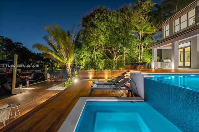 4241 Palm Lane, Miami, FL 33137