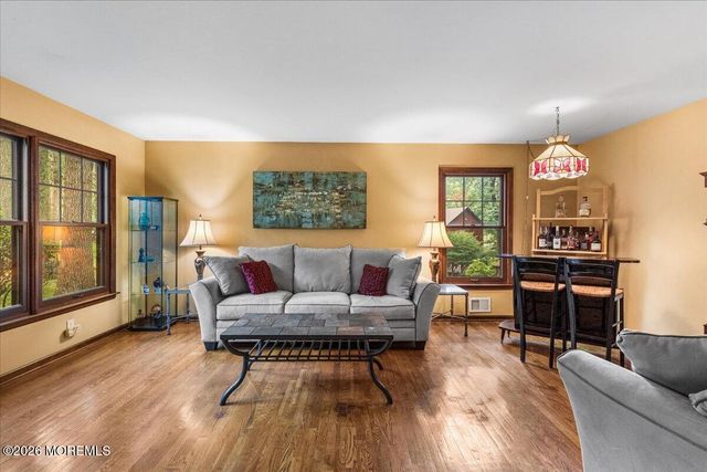 49 Pheasant Run, Freehold, NJ 07728