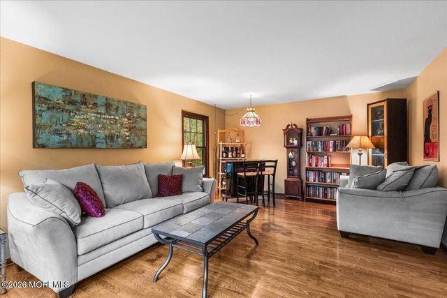 49 Pheasant Run, Freehold, NJ 07728
