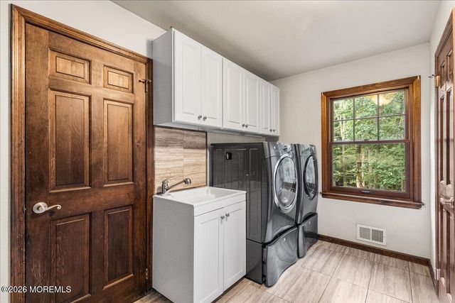 49 Pheasant Run, Freehold, NJ 07728