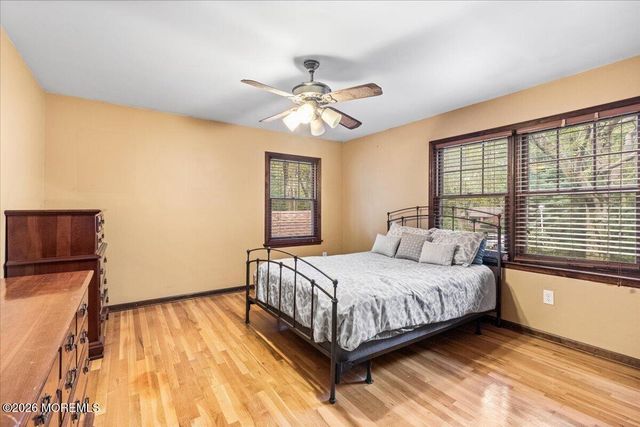 49 Pheasant Run, Freehold, NJ 07728