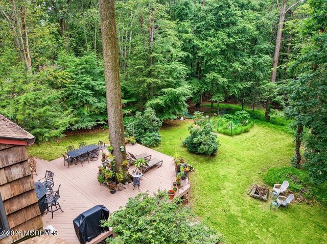 49 Pheasant Run, Freehold, NJ 07728