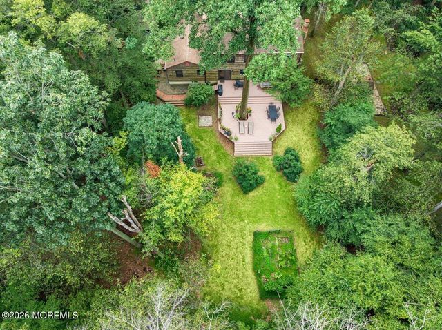 49 Pheasant Run, Freehold, NJ 07728
