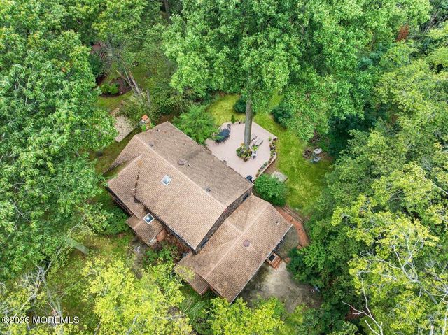 49 Pheasant Run, Freehold, NJ 07728