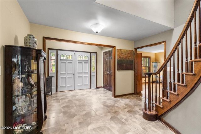 49 Pheasant Run, Freehold, NJ 07728