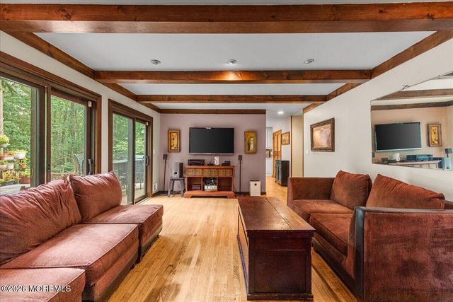 49 Pheasant Run, Freehold, NJ 07728