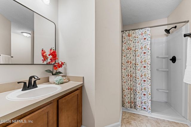 8436 MCGIRTS VILLAGE Lane 9F, Jacksonville, FL 32210