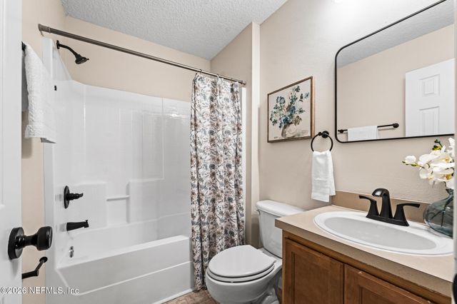 8436 MCGIRTS VILLAGE Lane 9F, Jacksonville, FL 32210