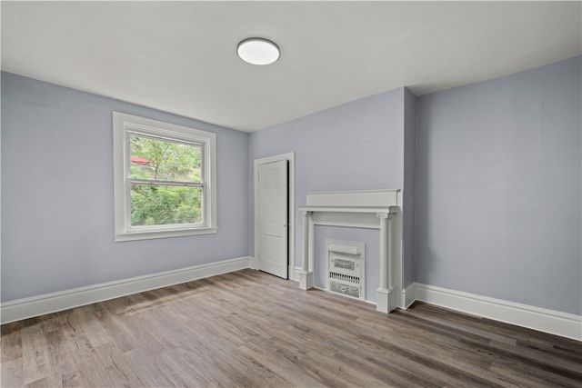 138 LINNVIEW, Carrick, PA 15210