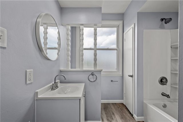 138 LINNVIEW, Carrick, PA 15210