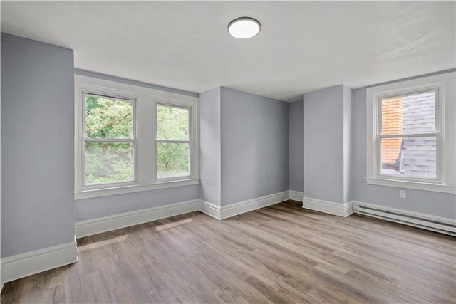 138 LINNVIEW, Carrick, PA 15210