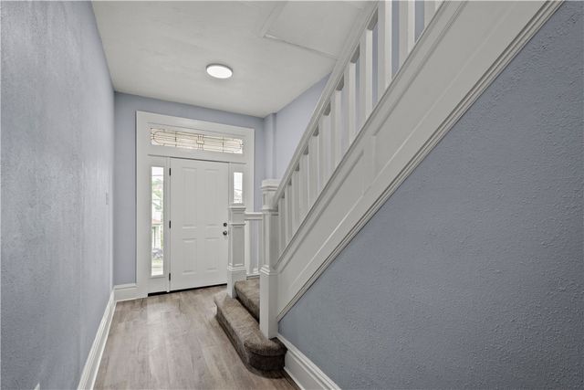 138 LINNVIEW, Carrick, PA 15210
