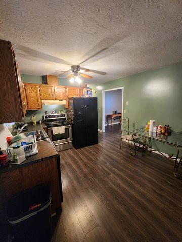 133 Sugar Creek Dr, Mcminnville, TN 37110