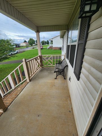 133 Sugar Creek Dr, Mcminnville, TN 37110