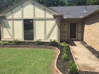 6311 Twinhill Drive, Arlington, TX 76016