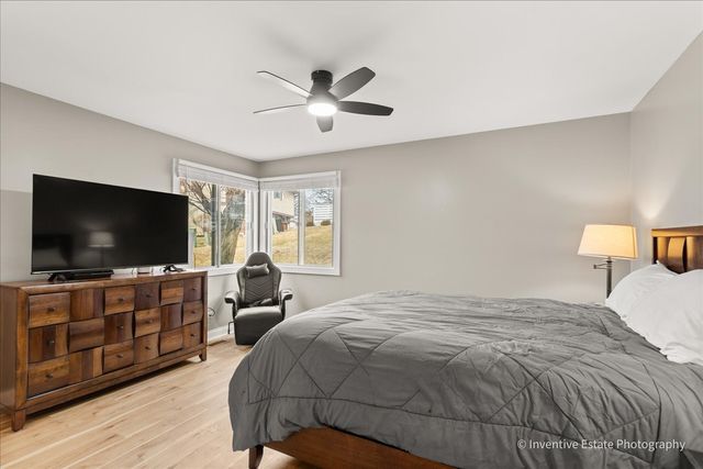 2404 Danbury Drive B1, Woodridge, IL 60517