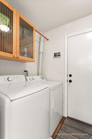 2404 Danbury Drive B1, Woodridge, IL 60517