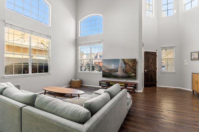 5505 Camino Arbustos NE, Albuquerque, NM 87111