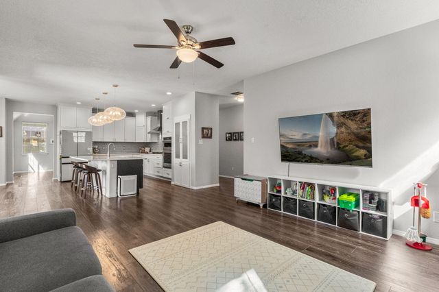 5505 Camino Arbustos NE, Albuquerque, NM 87111