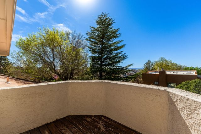 5505 Camino Arbustos NE, Albuquerque, NM 87111