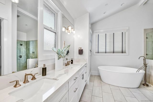 7209 Fay Ave, La Jolla, CA 92037