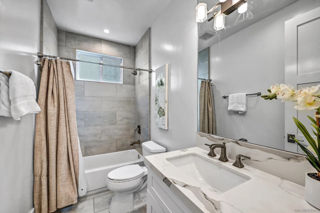 7209 Fay Ave, La Jolla, CA 92037