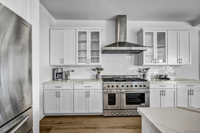 7209 Fay Ave, La Jolla, CA 92037