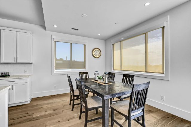 7209 Fay Ave, La Jolla, CA 92037