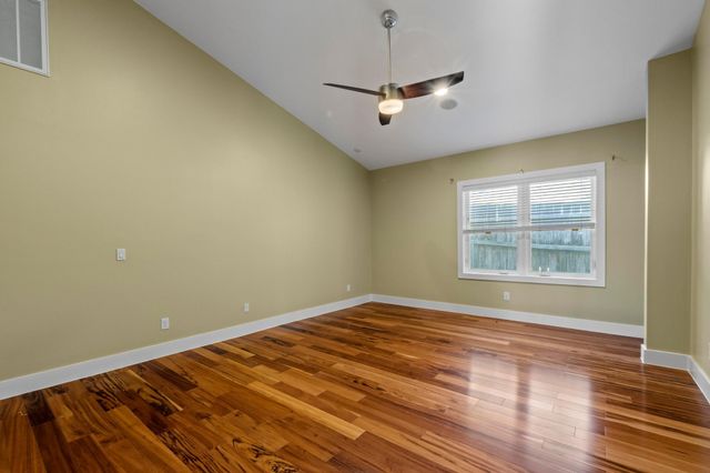 2609 Oakhaven DR, Austin, TX 78704