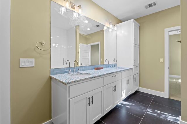 2609 Oakhaven DR, Austin, TX 78704