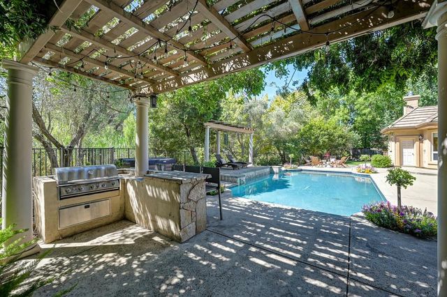 5050 Stirling St, Granite Bay, CA 95746