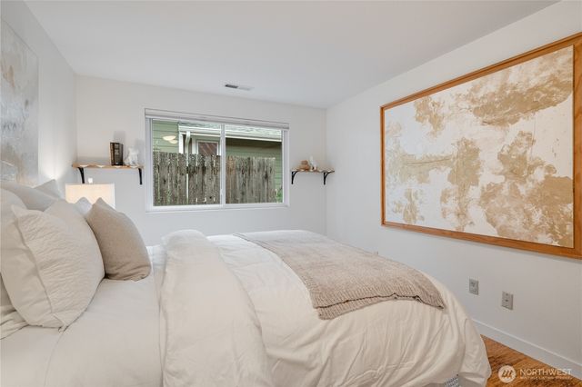 7317 30th Avenue SW, Seattle, WA 98126