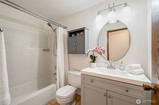 7317 30th Avenue SW, Seattle, WA 98126