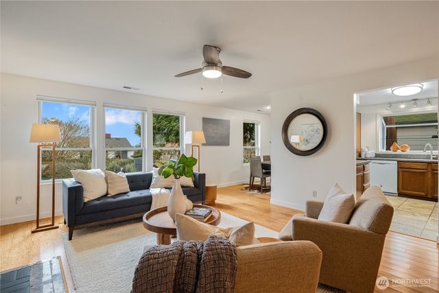 7317 30th Avenue SW, Seattle, WA 98126