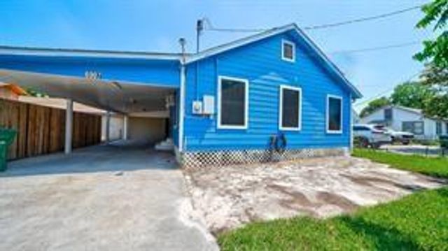 6907 Gainesville Street, Houston, TX 77020