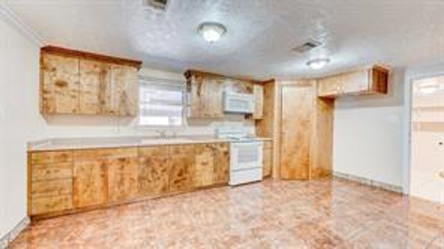 6907 Gainesville Street, Houston, TX 77020